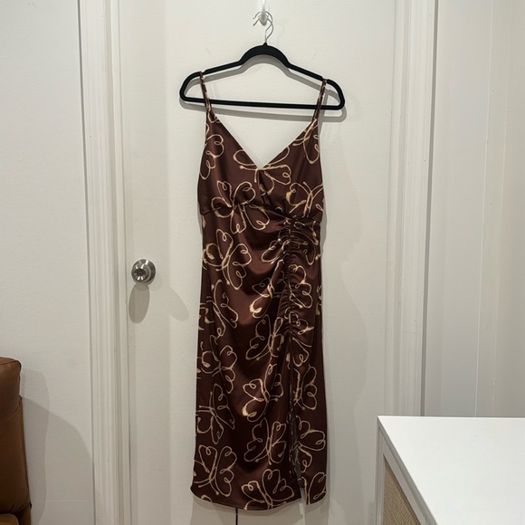 Brown Butterfly Dress - Urban Outfitters - Size M - Picture 2 of 7